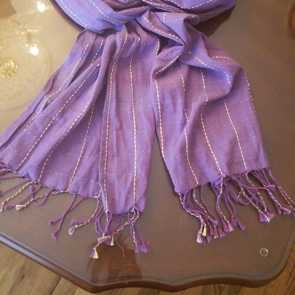 Purple and gold wrap - Picture 2 of 2